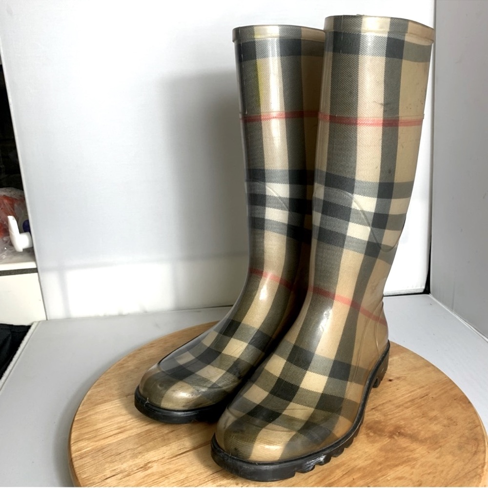 BURBERRY Rain Boots Womens Size 8~Authentic Haymarket Striped Check Rubber Plaid